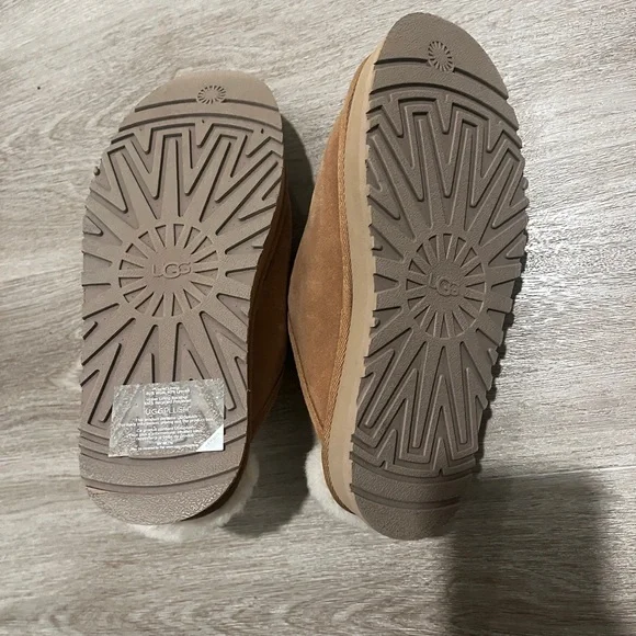 UGG Disquette Suede Sheepskin Slip-On Slipper Size 7 Tan Platform Slippers - Picture 6 of 7